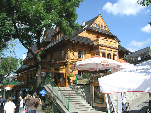 Zakopane - Krupwki, jedna z licznych willi